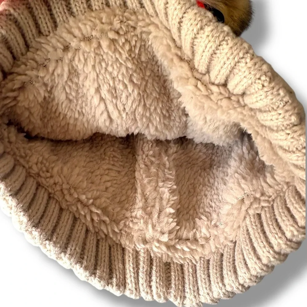 Bobcat Tan Cable Knit Beanie Hat Faux Fur Pom Pom Fleece Lined OSFM New - Picture 3 of 5